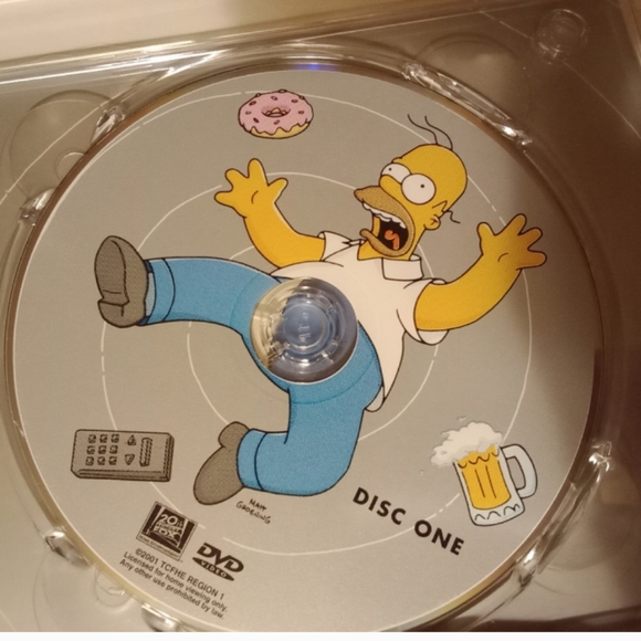 THE SIMPSONS SEASON ONE DVD SET - Picture 2 of 6
